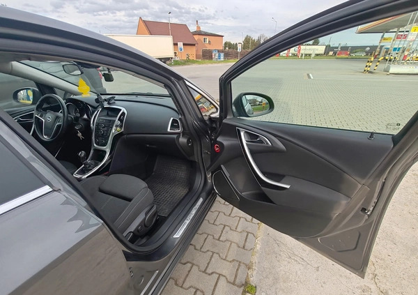 Opel Astra cena 17500 przebieg: 253000, rok produkcji 2010 z Żory małe 92